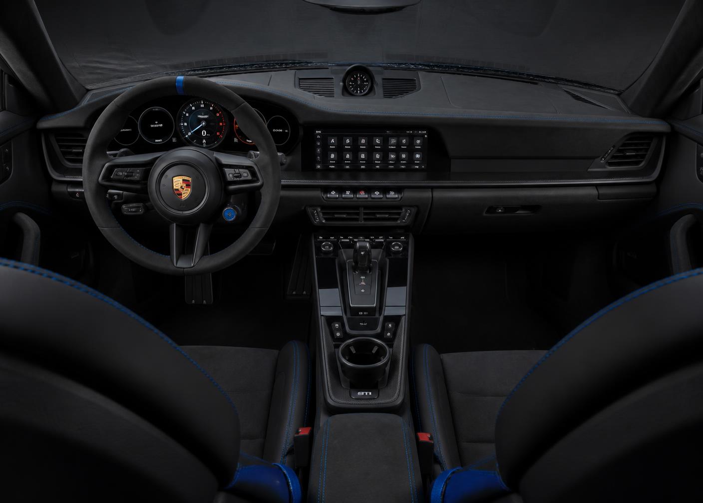 Interior de veículo premium em couro preto impecavelmente limpo